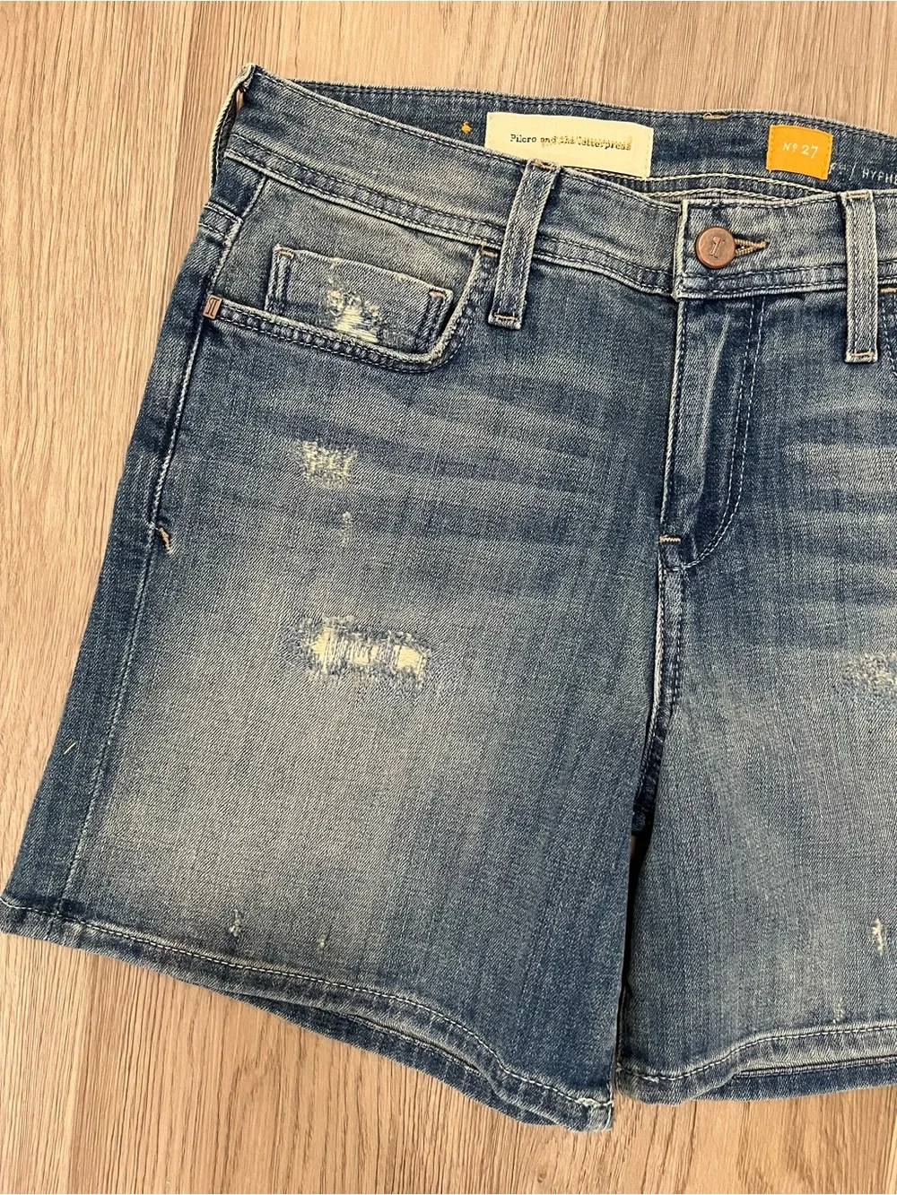 Pilcro and the Letterpress Hyphen Distressed Denim Shorts Size 27